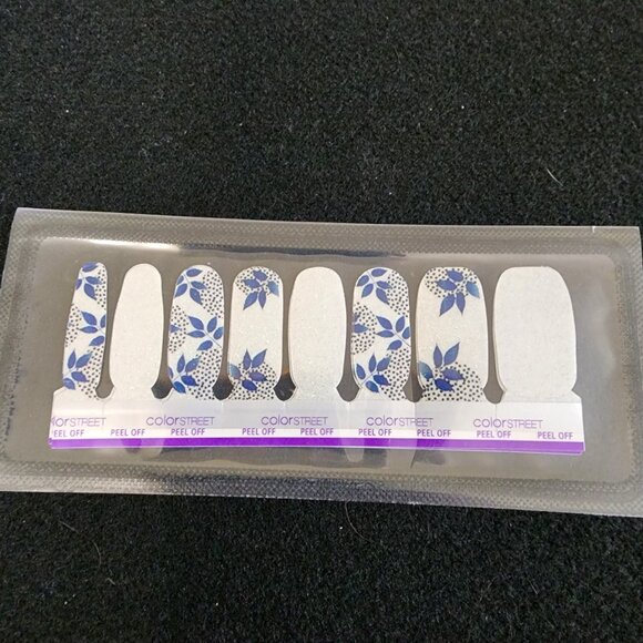 Color Street Nail Color Strips - Picture 1 of 2